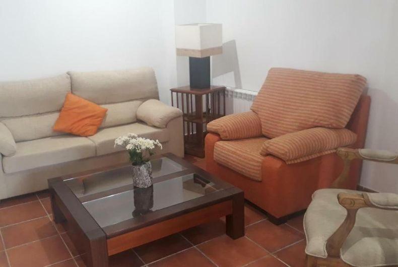 Hostal Los Ojos De Gabriel El Vallecillo 外观 照片